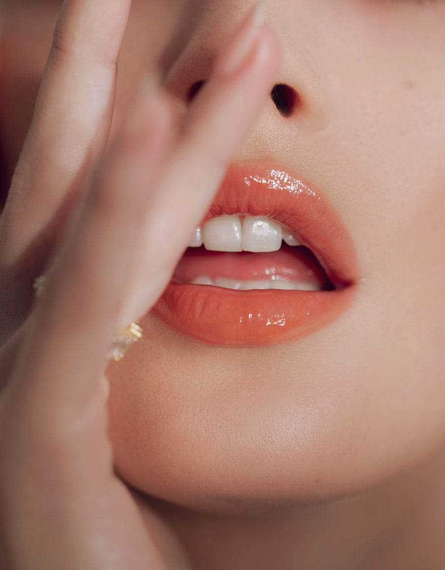 Roen Beauty Lipstick Kiss My Liquid Lip Balm sunja link - canada